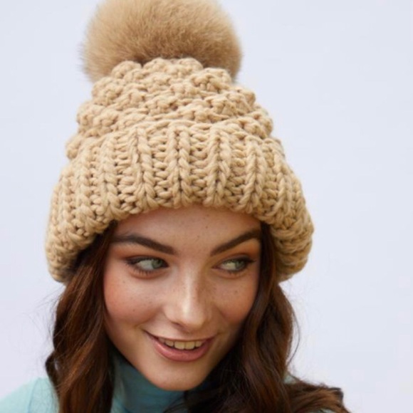 Kyi Kyi Accessories - Kyi Kyi genuine fox fur popcorn beanie